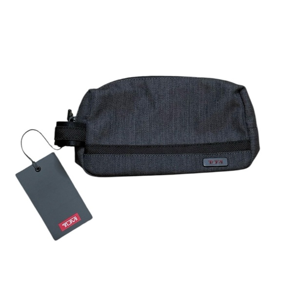 Tumi Small Kit Toiletry Bag Charcoal New - Picture 1 of 4